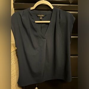 Cap sleeve shell blouse